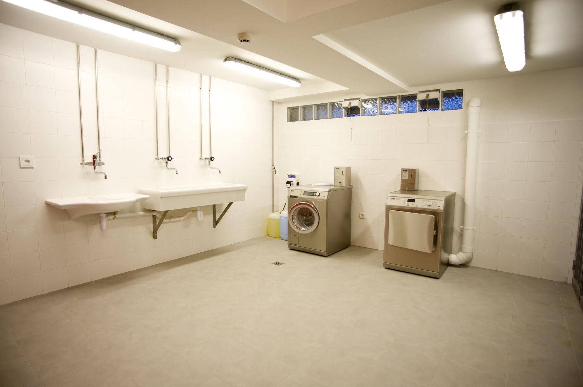 Bbk Bilbao Good Hostel Екстериор снимка