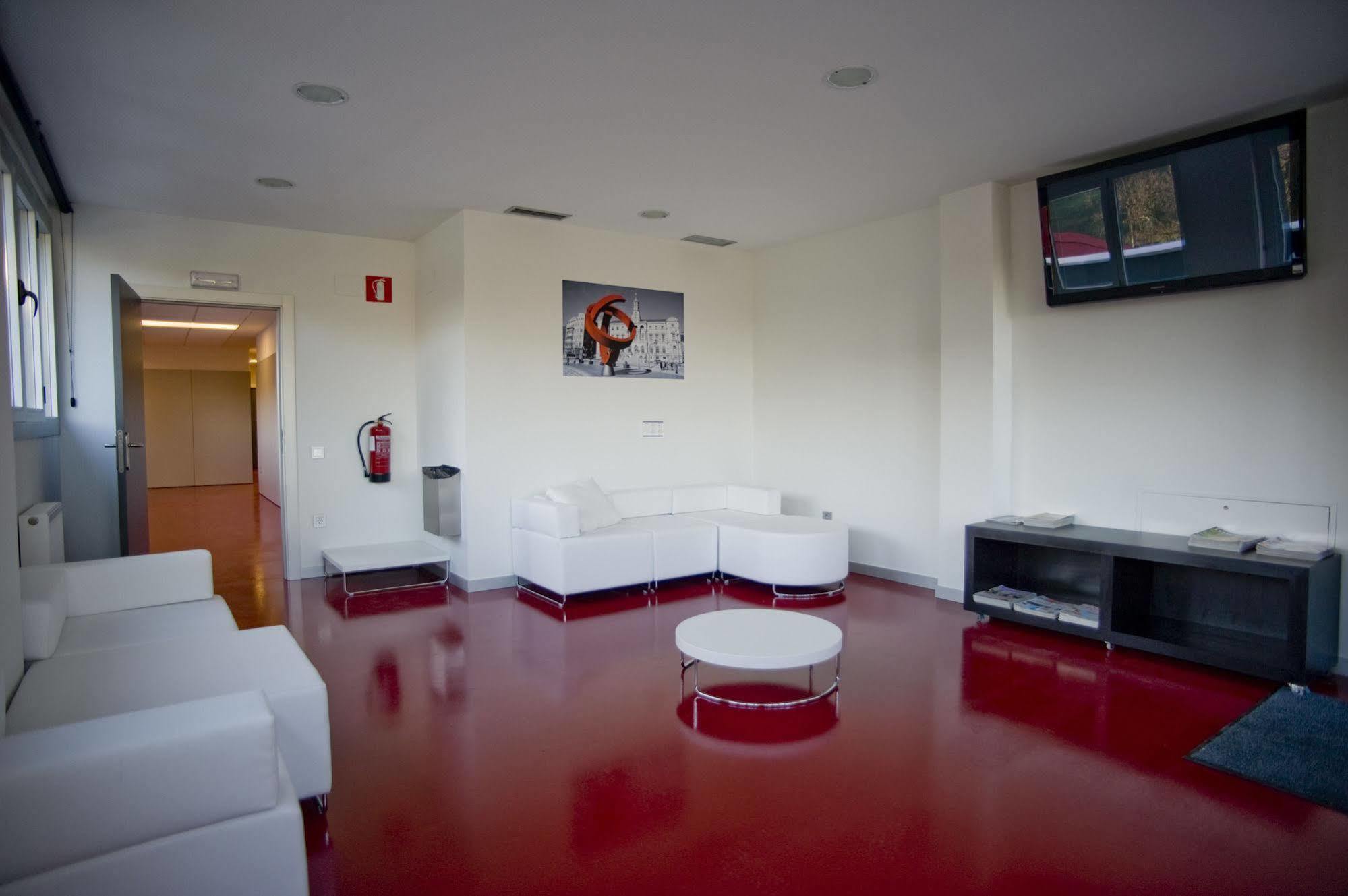 Bbk Bilbao Good Hostel Екстериор снимка