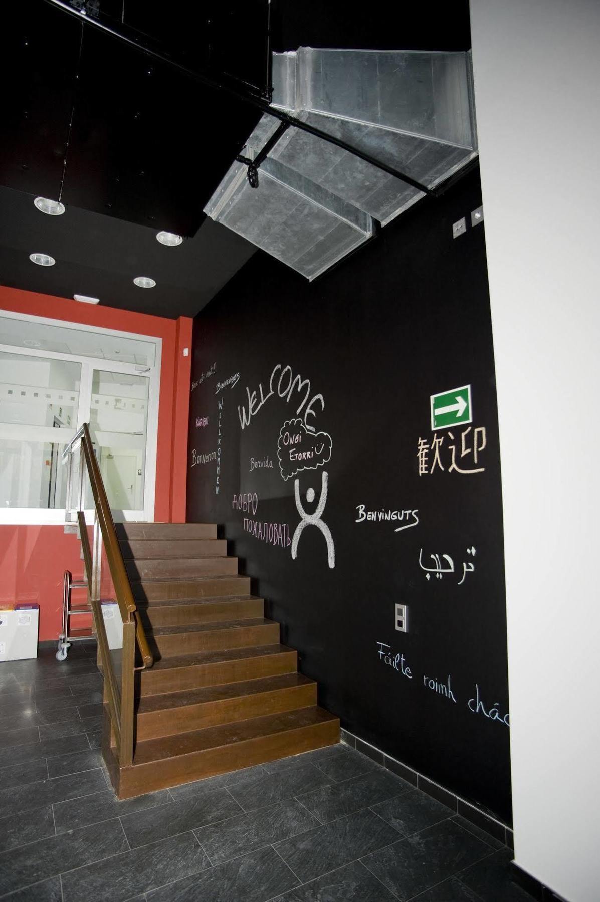 Bbk Bilbao Good Hostel Екстериор снимка